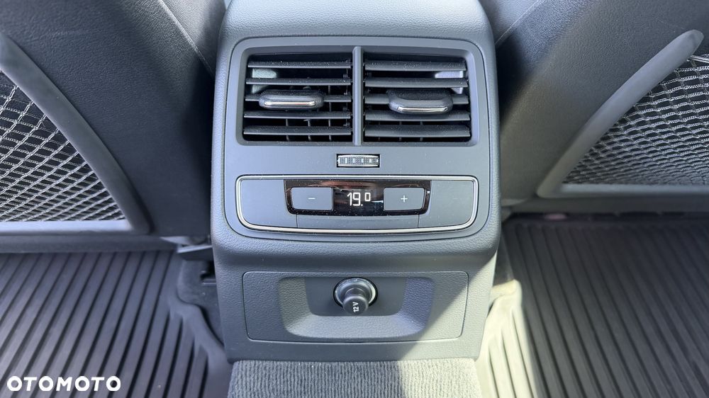 Audi A4 Limousine 40 TFSI quattro S tronic - 21