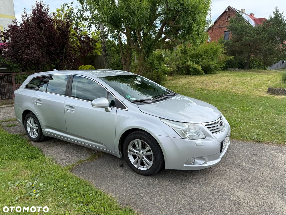 Toyota Avensis 1.8 Sol - 3