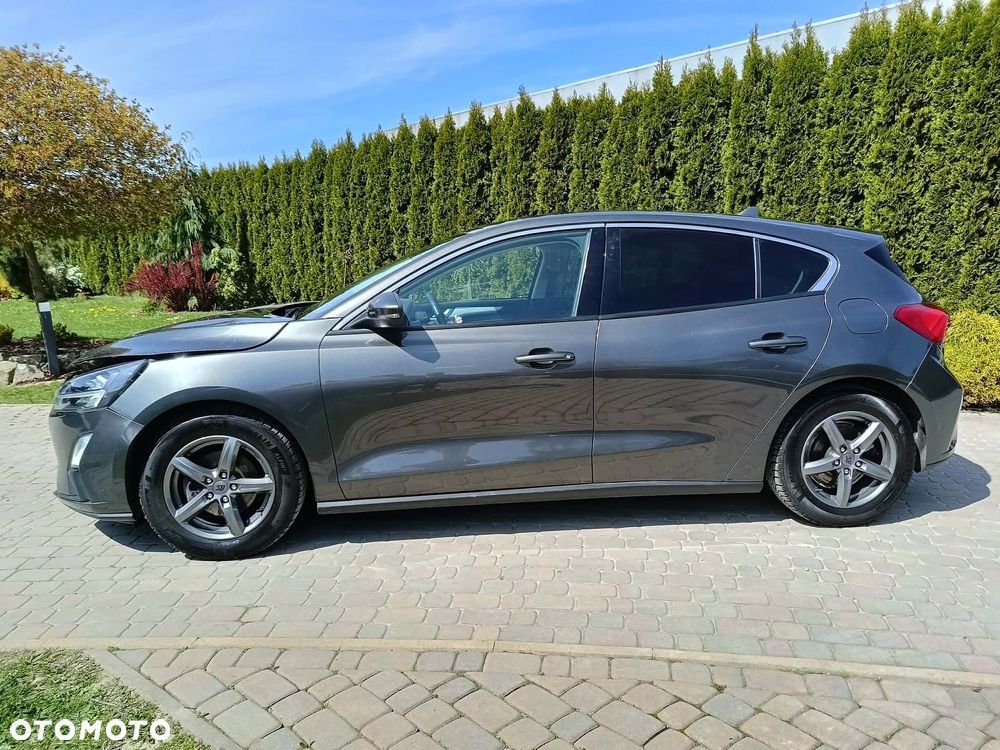 Ford Focus 1.0 EcoBoost Titanium - 12