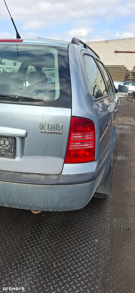Skoda Octavia 1,9 na części - 6