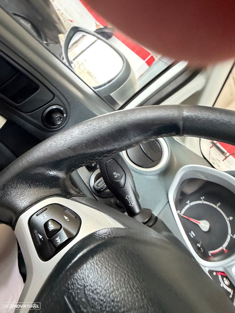 Ford Fiesta - 4