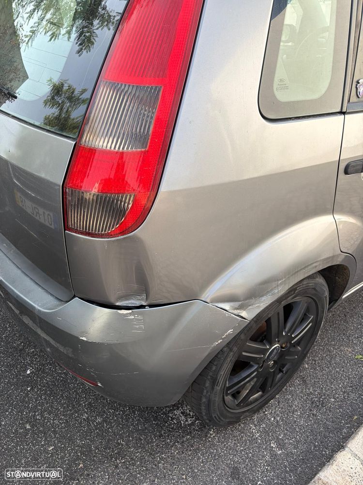 Ford Fiesta 1.4 Ghia - 3