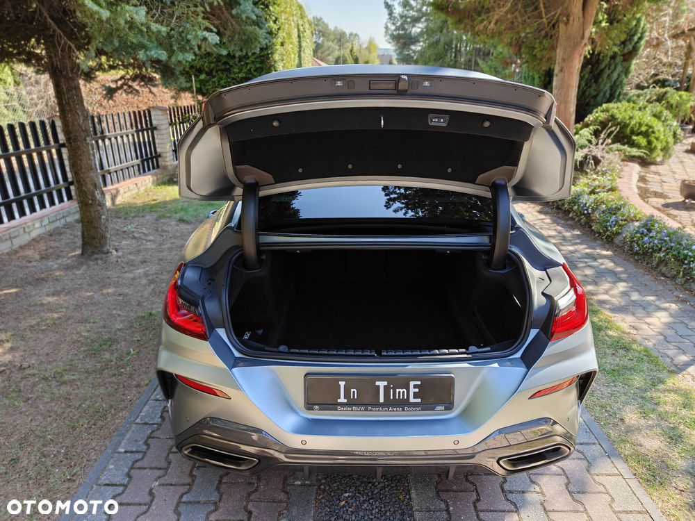 BMW Seria 8 - 38