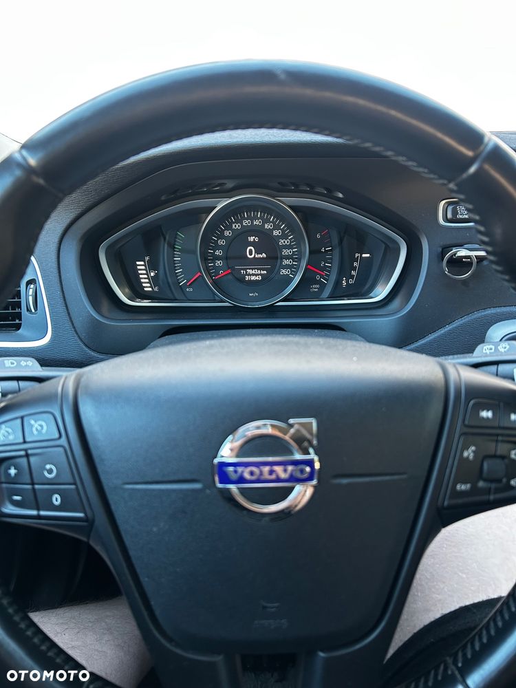 Volvo V40 D3 Summum - 15