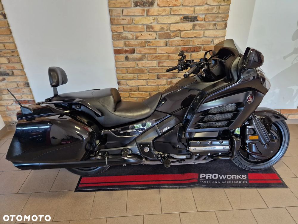 Honda GL - 22