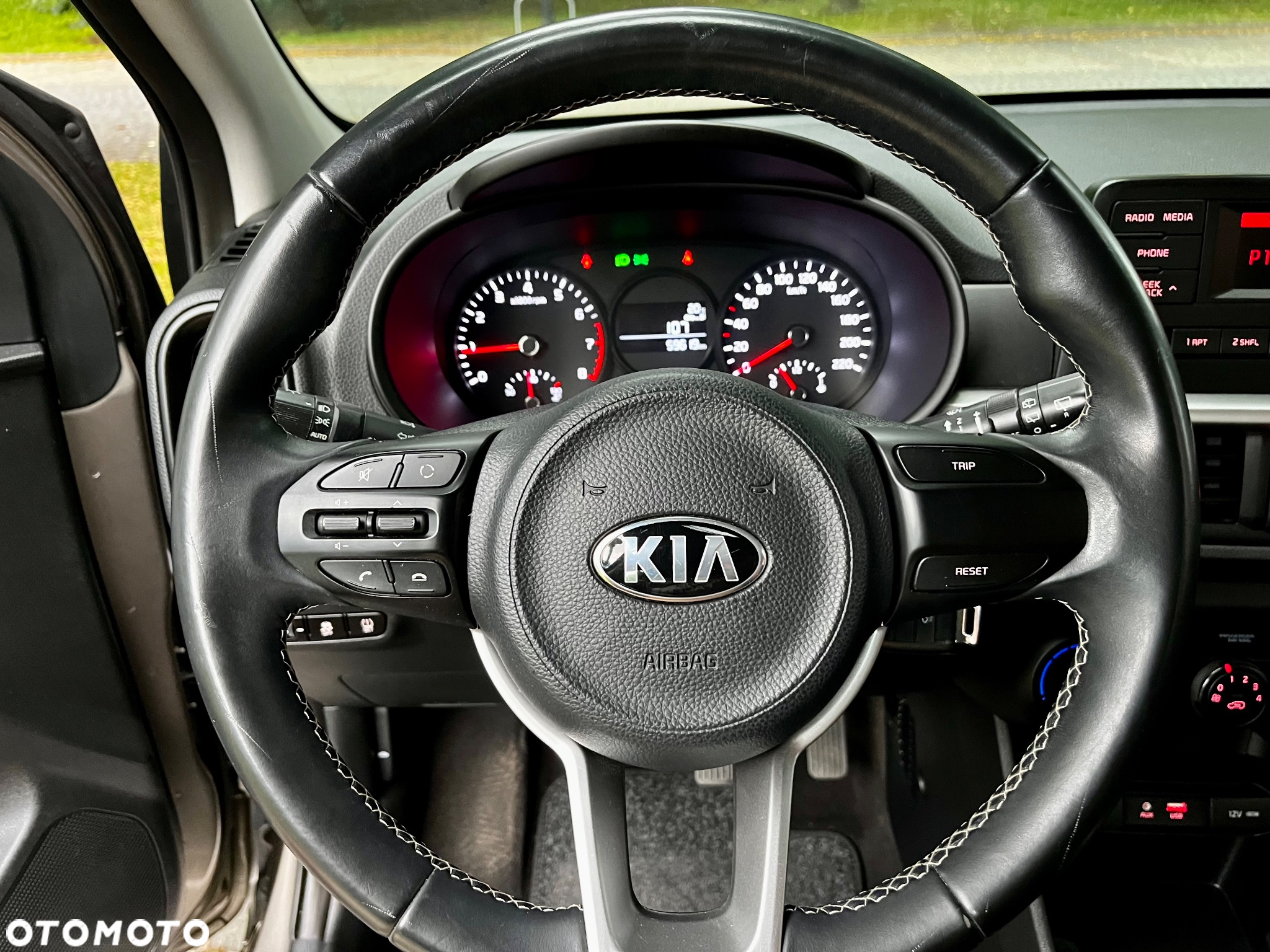 Kia Picanto - 10