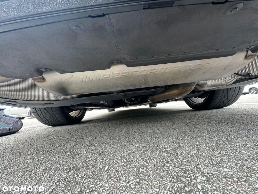 BMW Seria 3 330i Luxury Line sport - 24