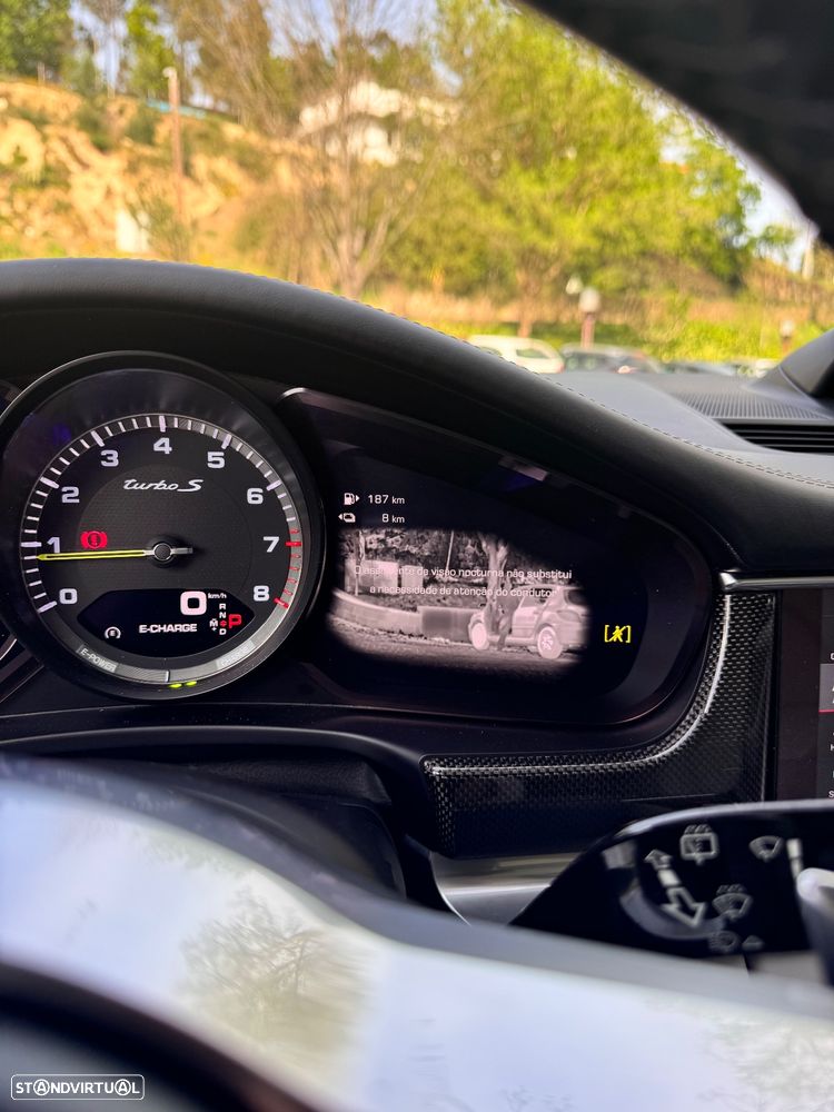 Porsche Panamera Sport Turismo Turbo S E-Hybrid - 30