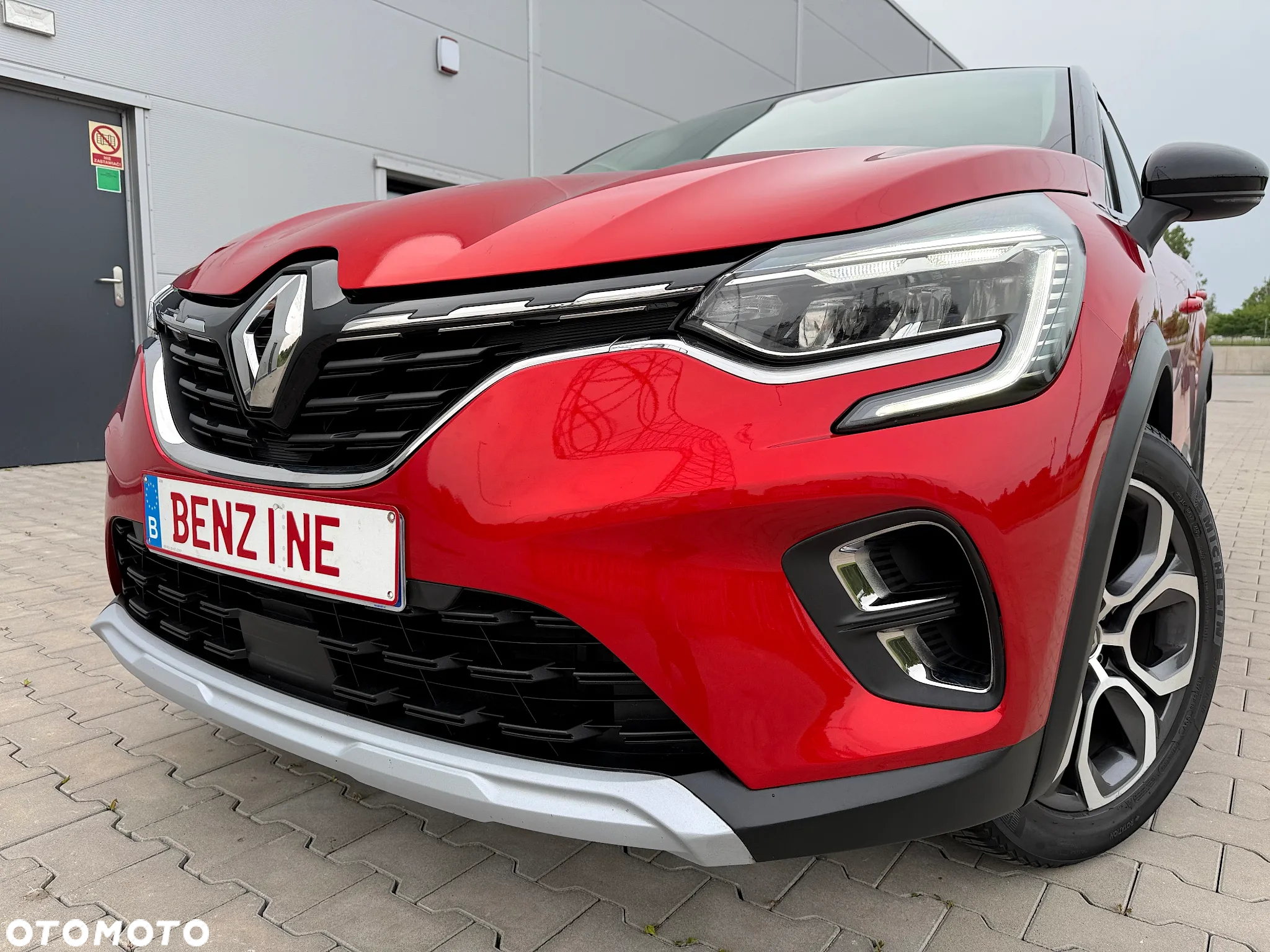 Renault Captur TCe 100 INTENS - 13