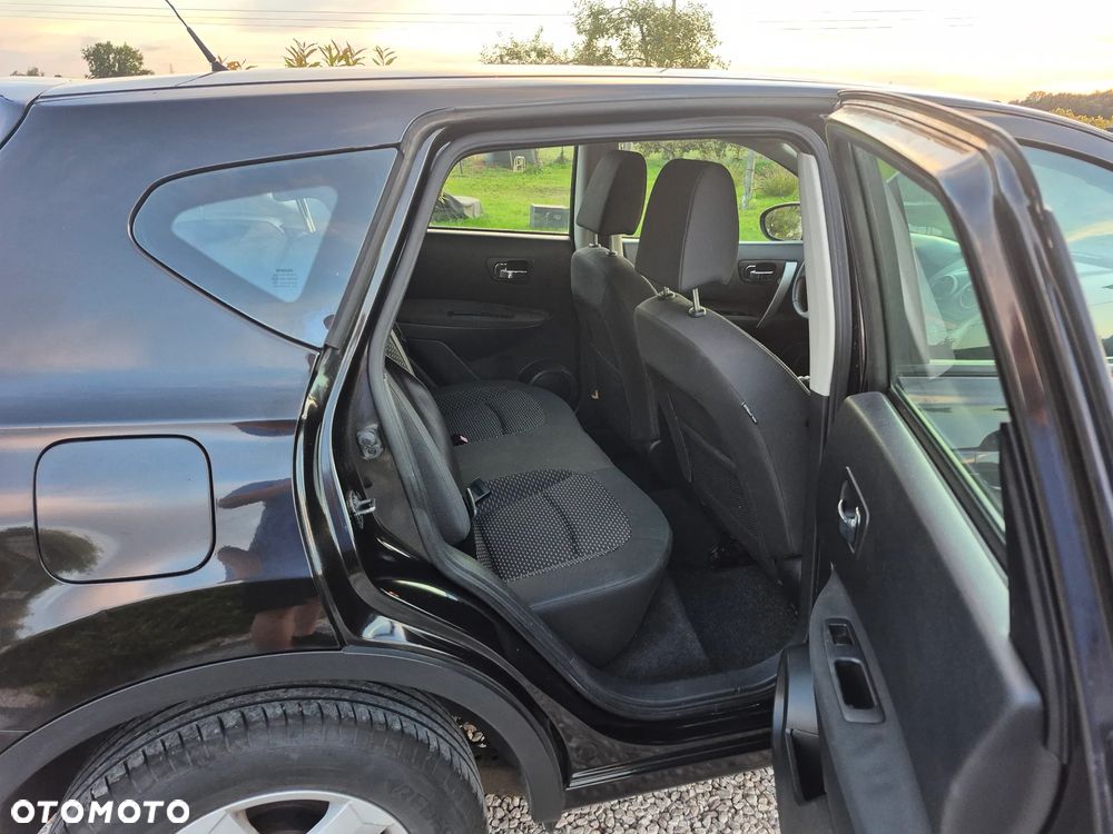 Nissan Qashqai - 25
