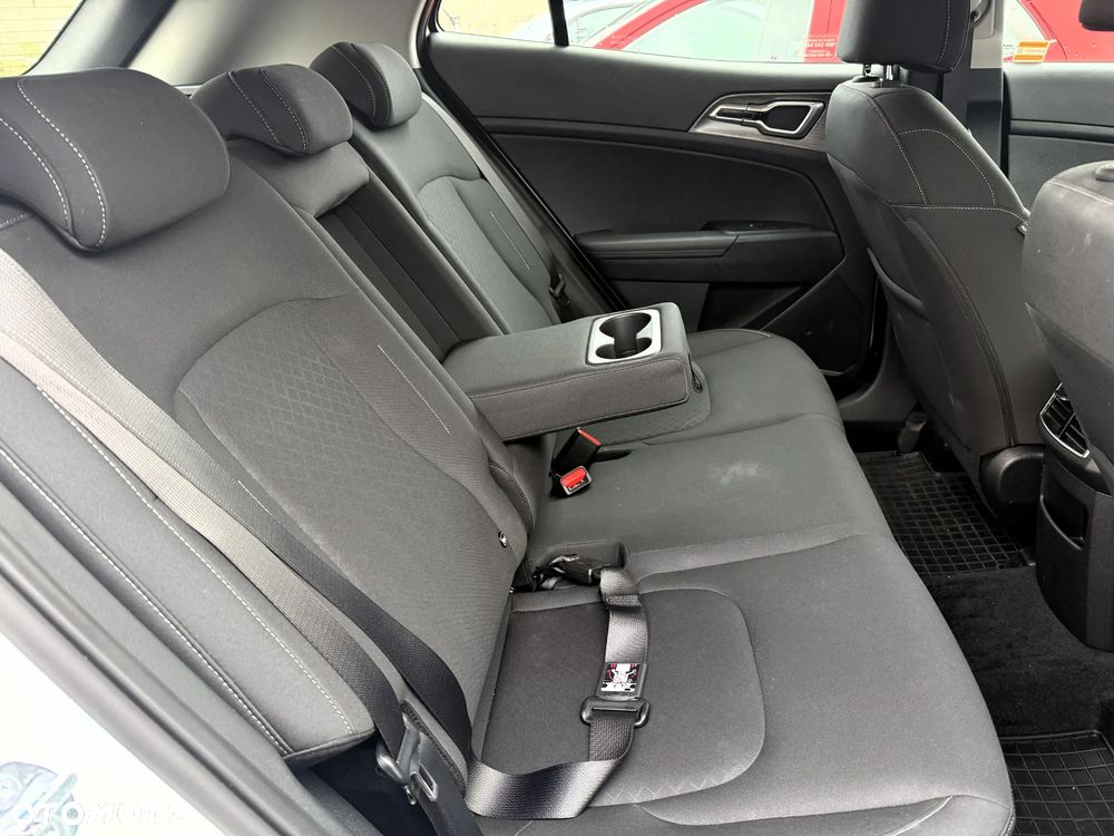 Kia Sportage 1.6 T-GDI M 2WD DCT - 11