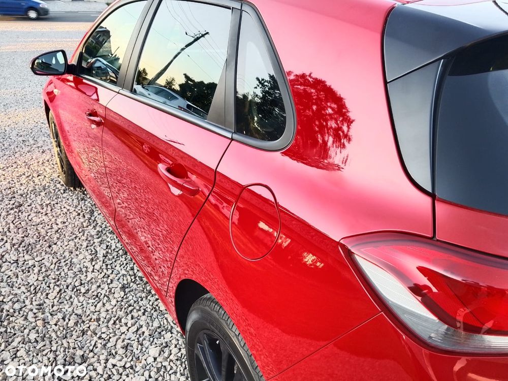 Hyundai i30 blue 1.4 Classic - 37