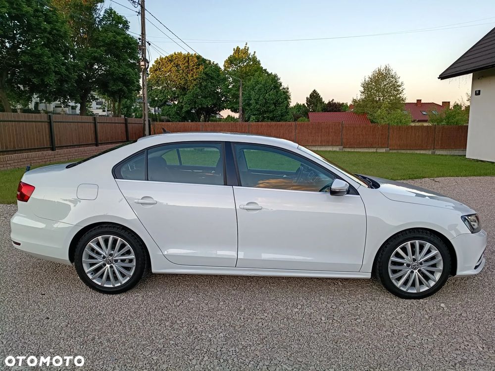 Volkswagen Jetta 1.4 TSI BMT Comfortline - 14