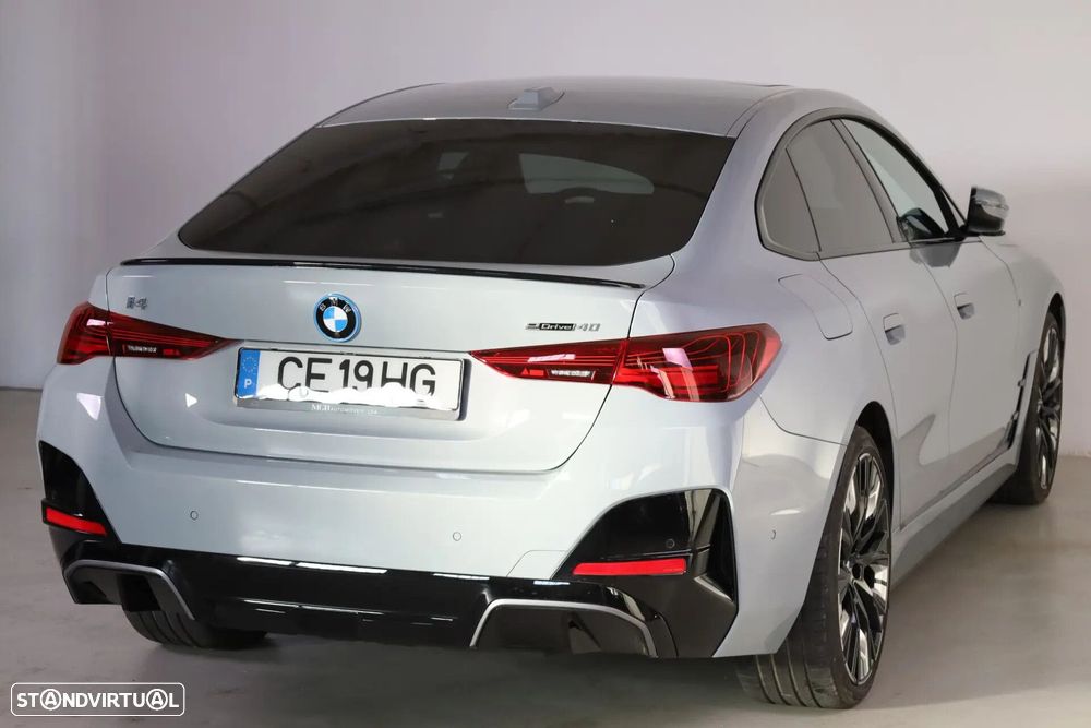 BMW i4 eDrive40 Edição Desportiva M - 23