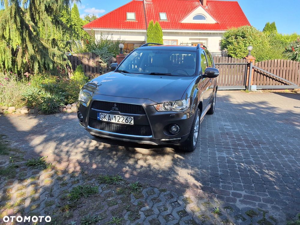 Mitsubishi Outlander - 8