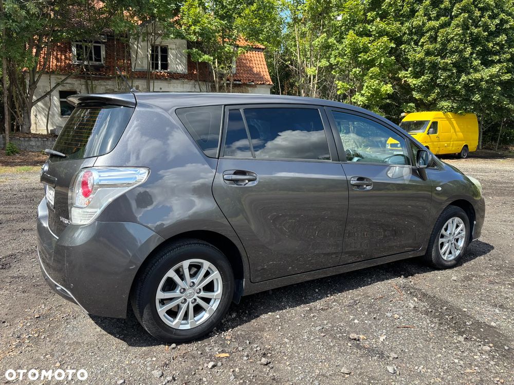 Toyota Verso - 7