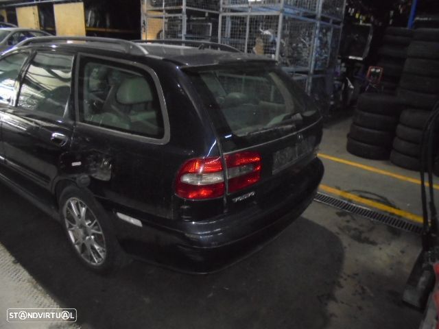 Carro MOT: D4192T3 CXVEL: M56L2 VOLVO  V40 1 FASE 2  2004 1.9D 115CV 5P PRETO DIESEL - 4