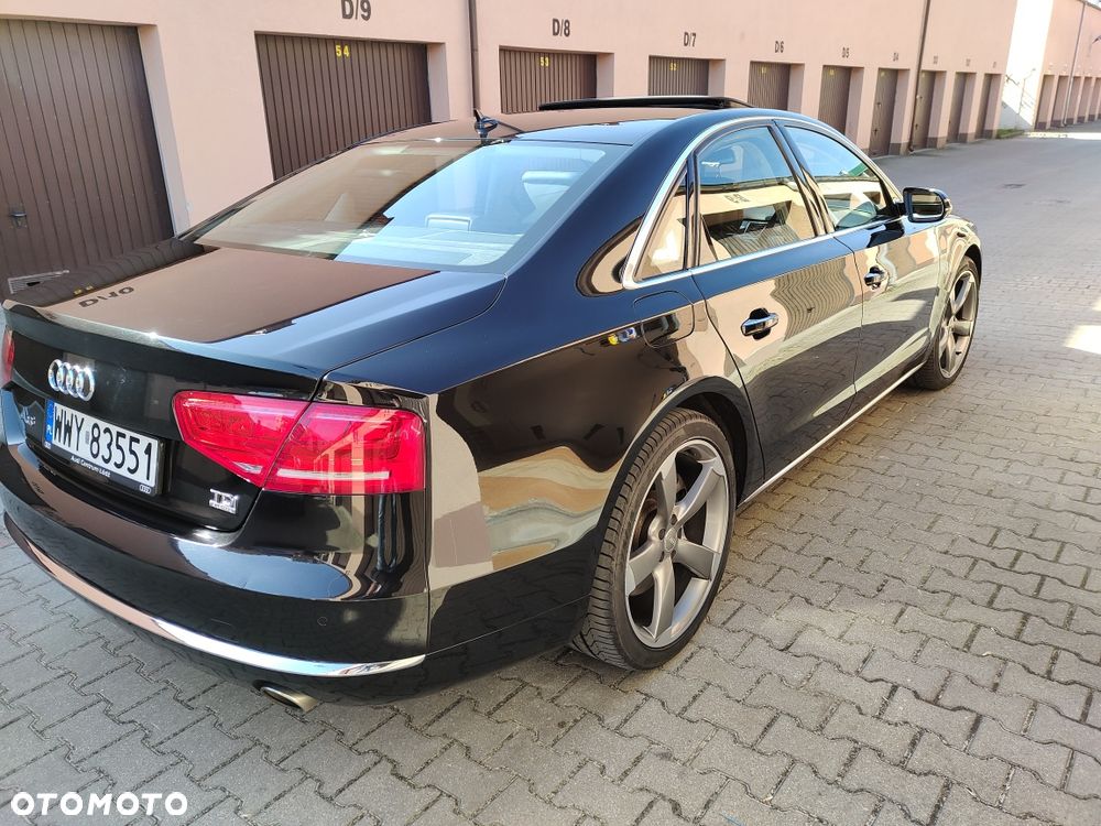 Audi A8 - 8