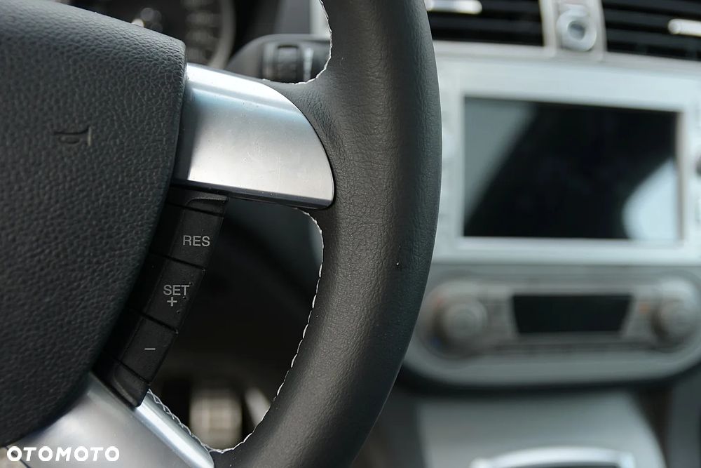 Ford Kuga 2.0 TDCi 4x4 Titanium - 30