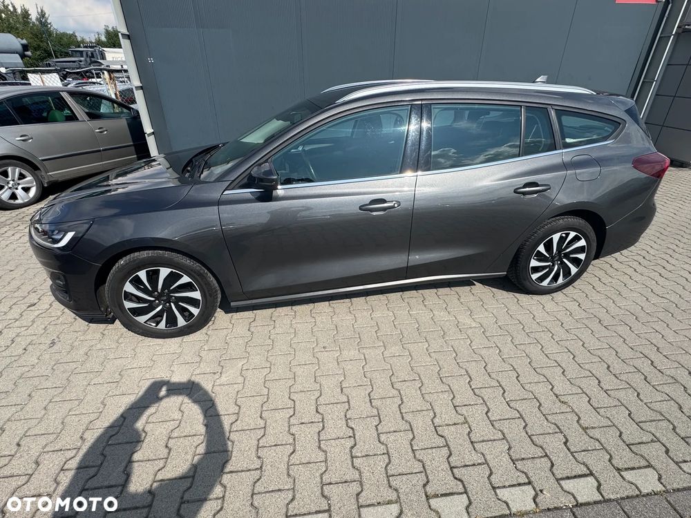 Ford Focus 1.0 EcoBoost mHEV Titanium - 3