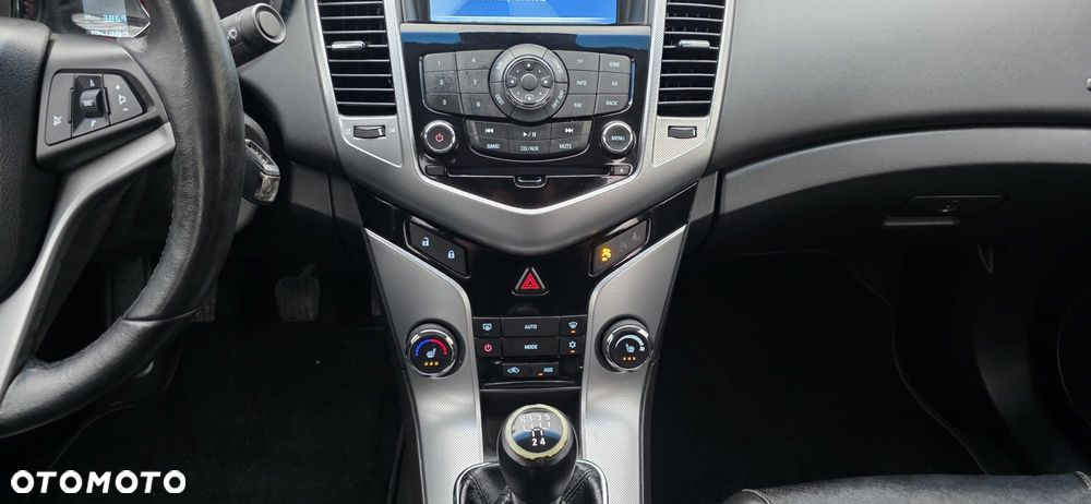 Chevrolet Cruze 1.8 LT+ - 14