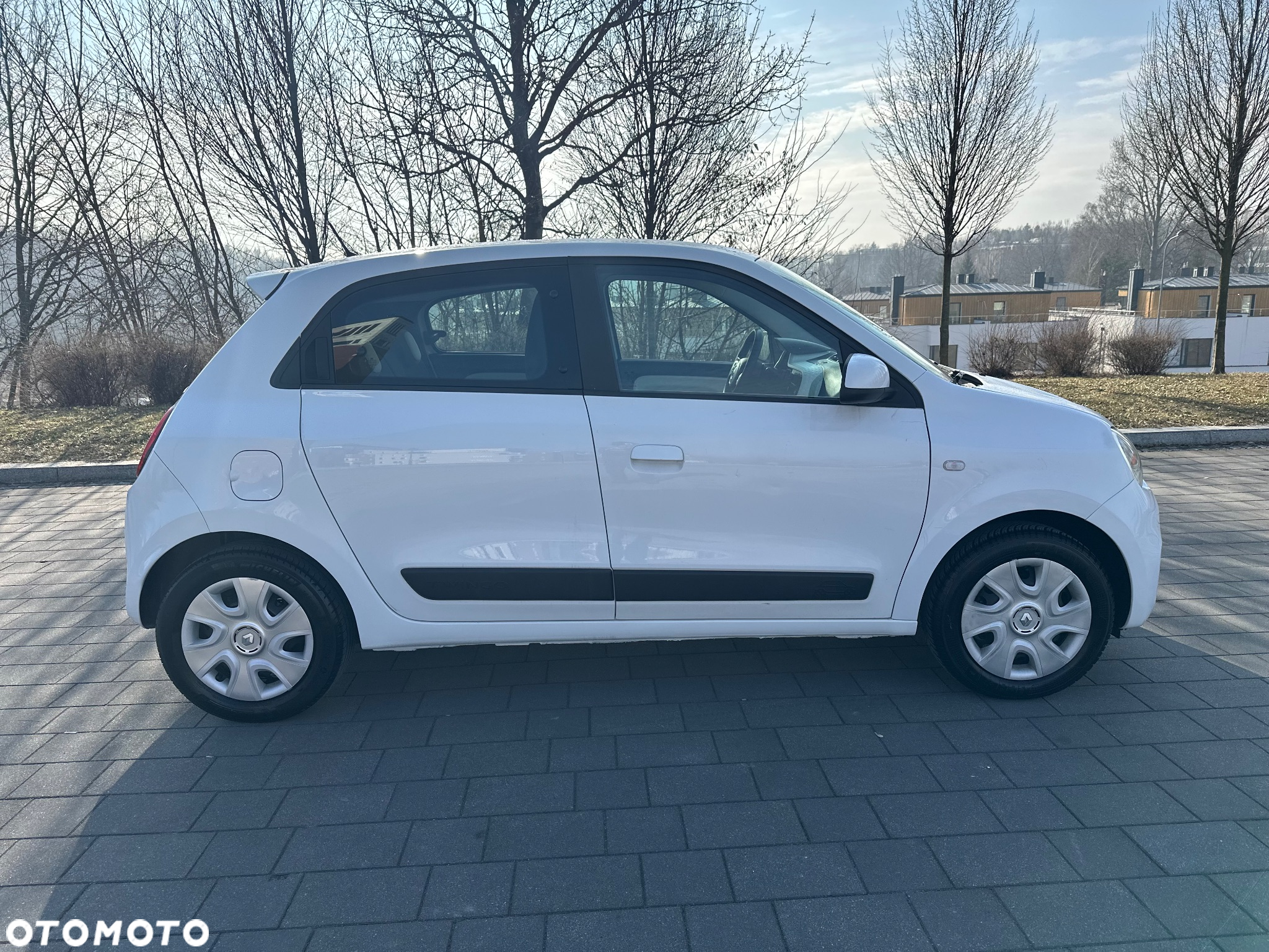 Renault Twingo SCe 70 Intens EU6 - 23