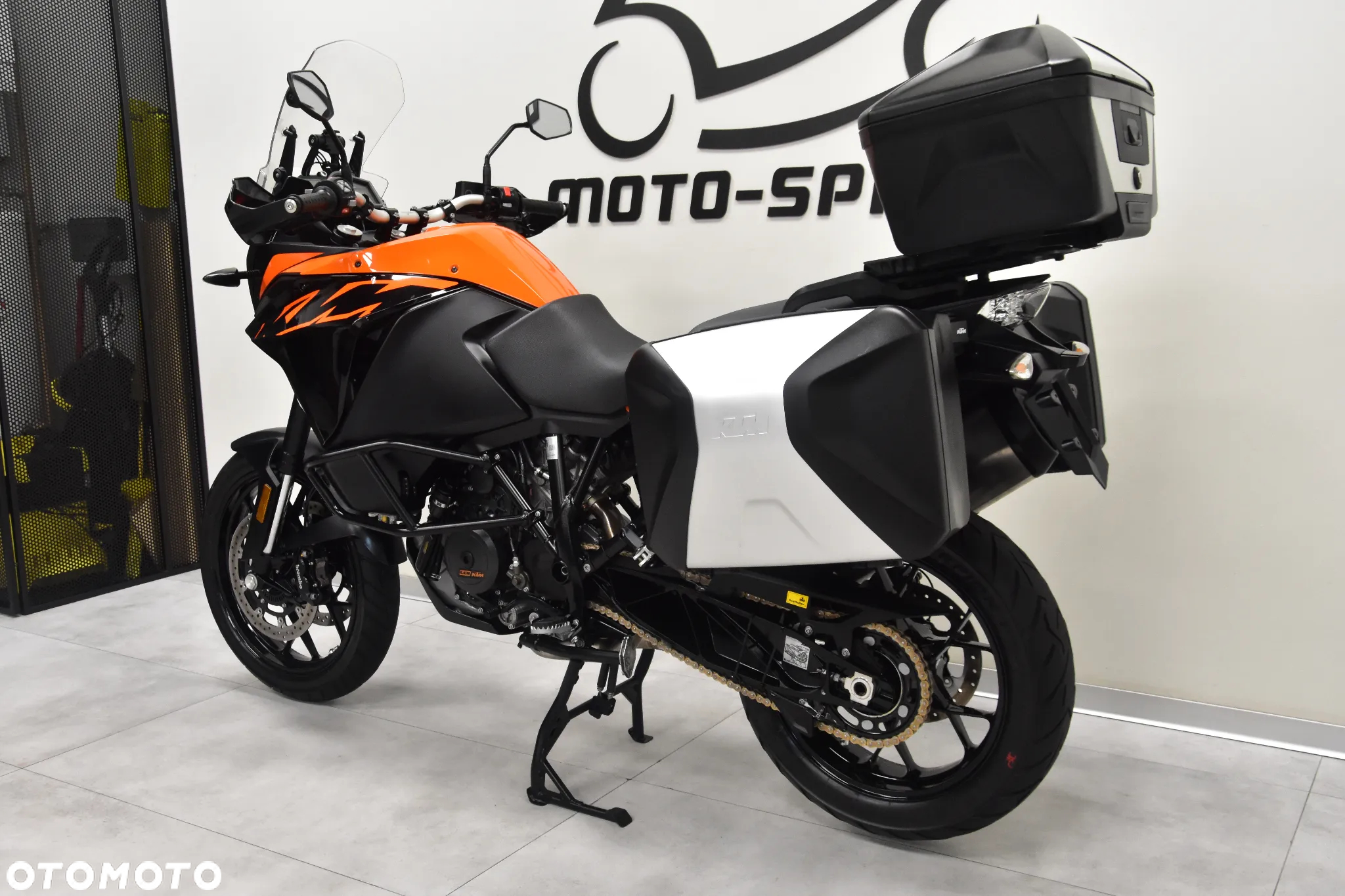 KTM Adventure - 6
