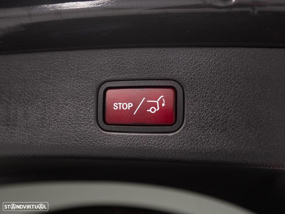 Mercedes-Benz GLC 300 d 4Matic - 15