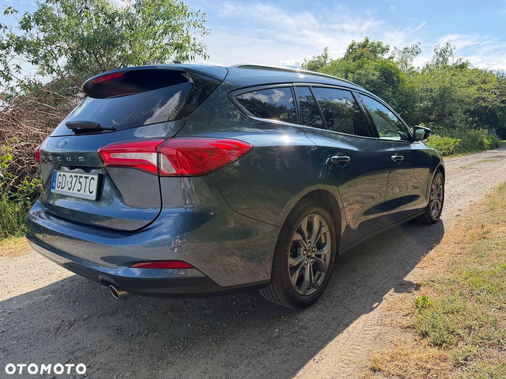 Ford Focus 1.5 EcoBoost Titanium - 4
