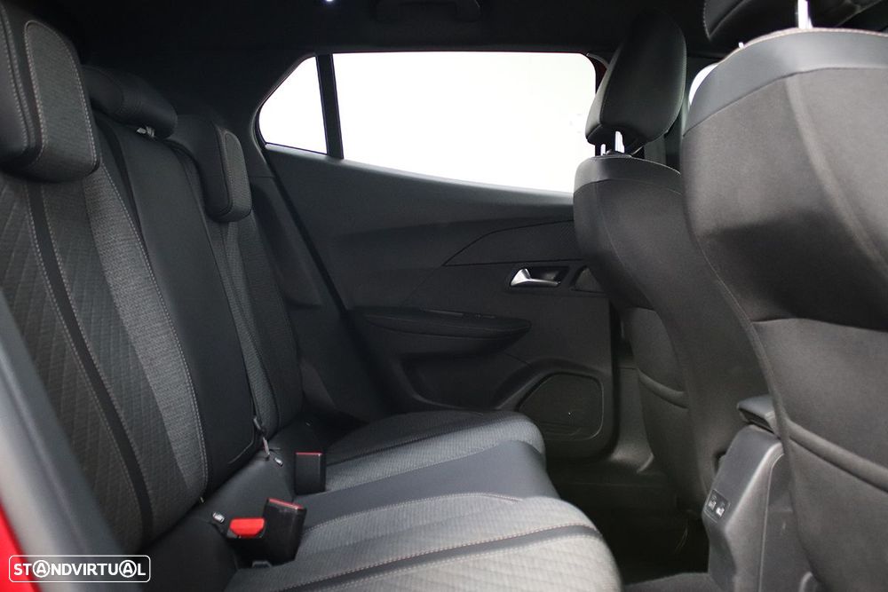 Peugeot 2008 1.2 PureTech Allure - 23