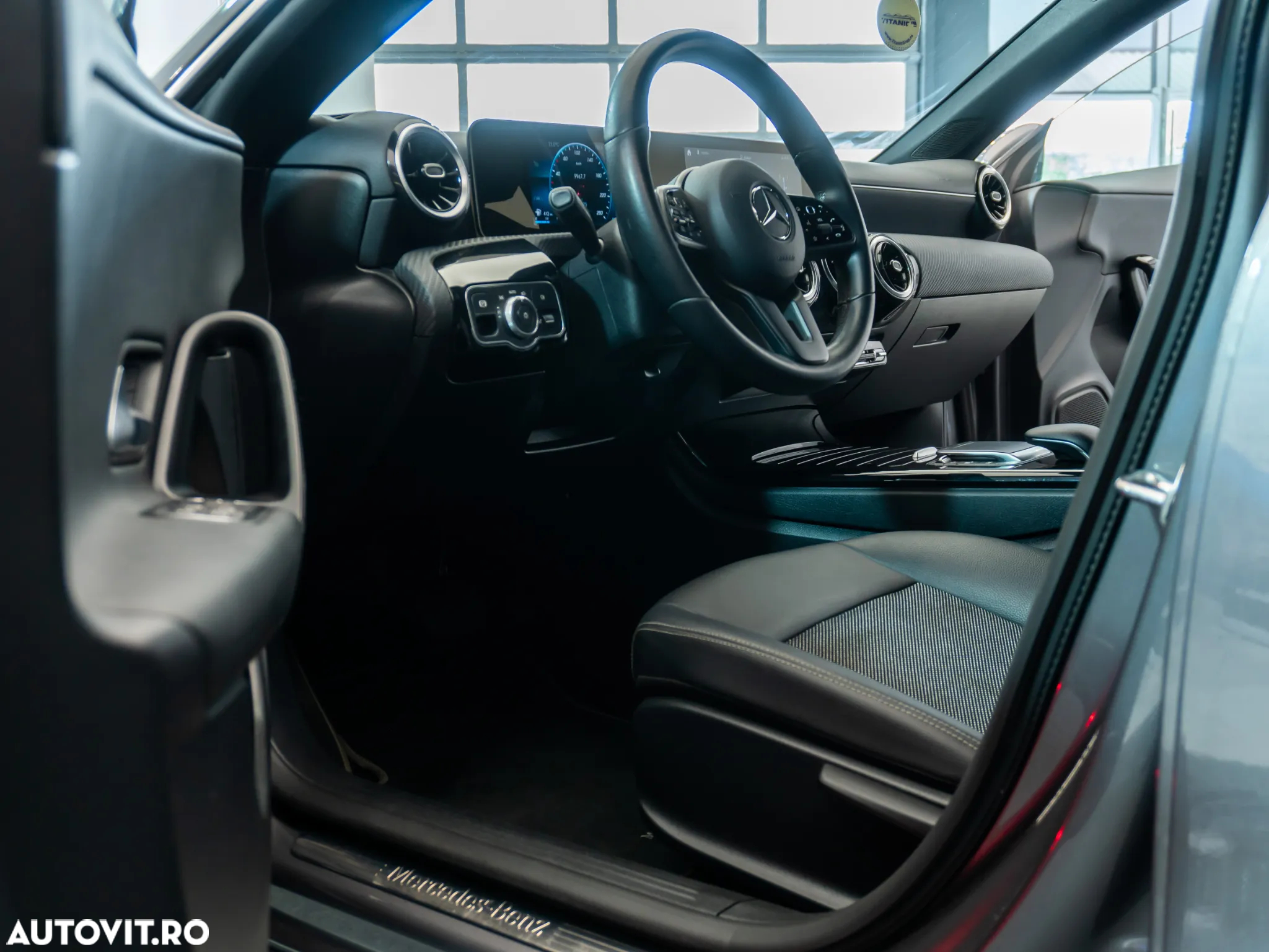Mercedes-Benz CLA 180 d 7G-DCT Progressive - 18