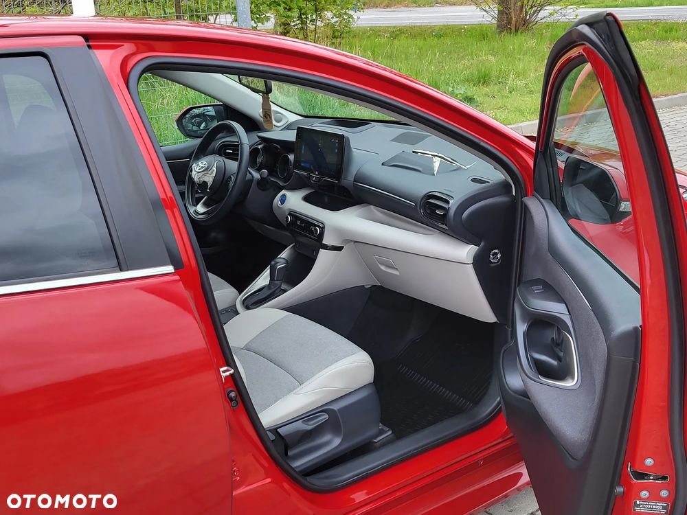 Toyota Yaris Hybrid 1.5 Executive - 6