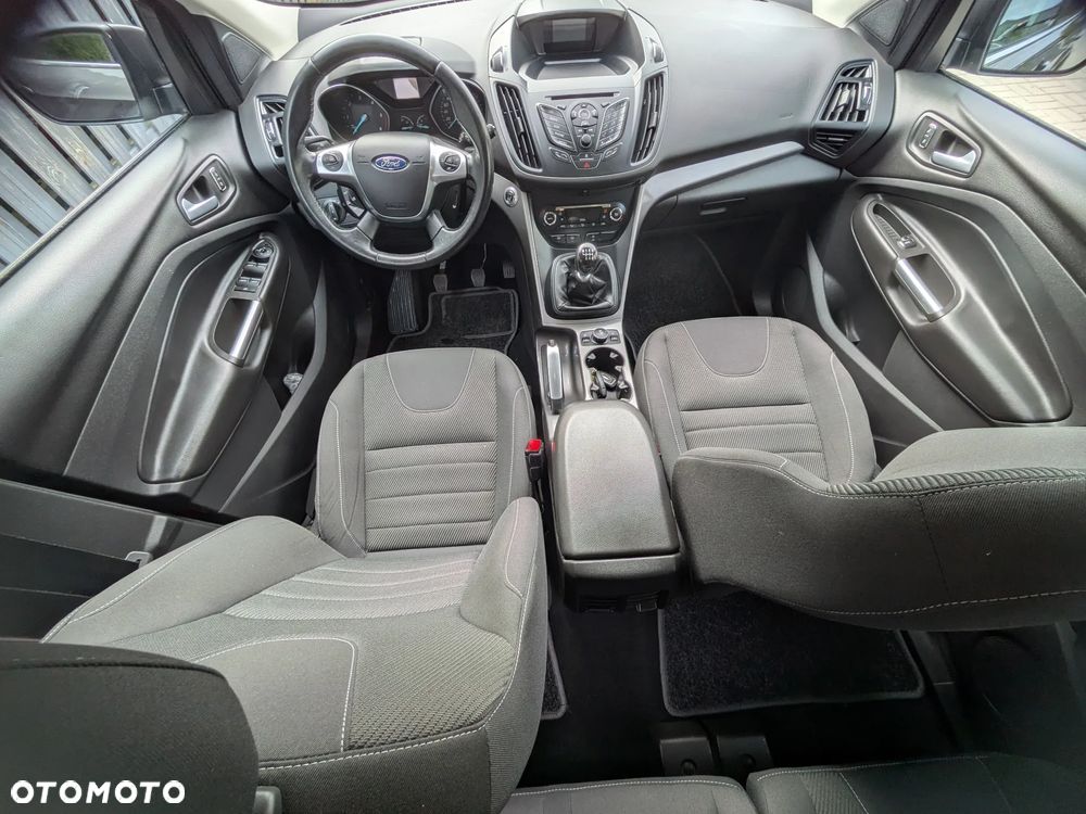 Ford Kuga - 14