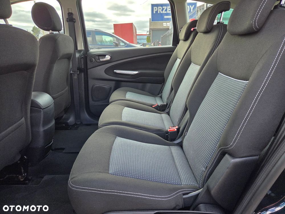 Ford S-Max 2.0 TDCi Ambiente - 23