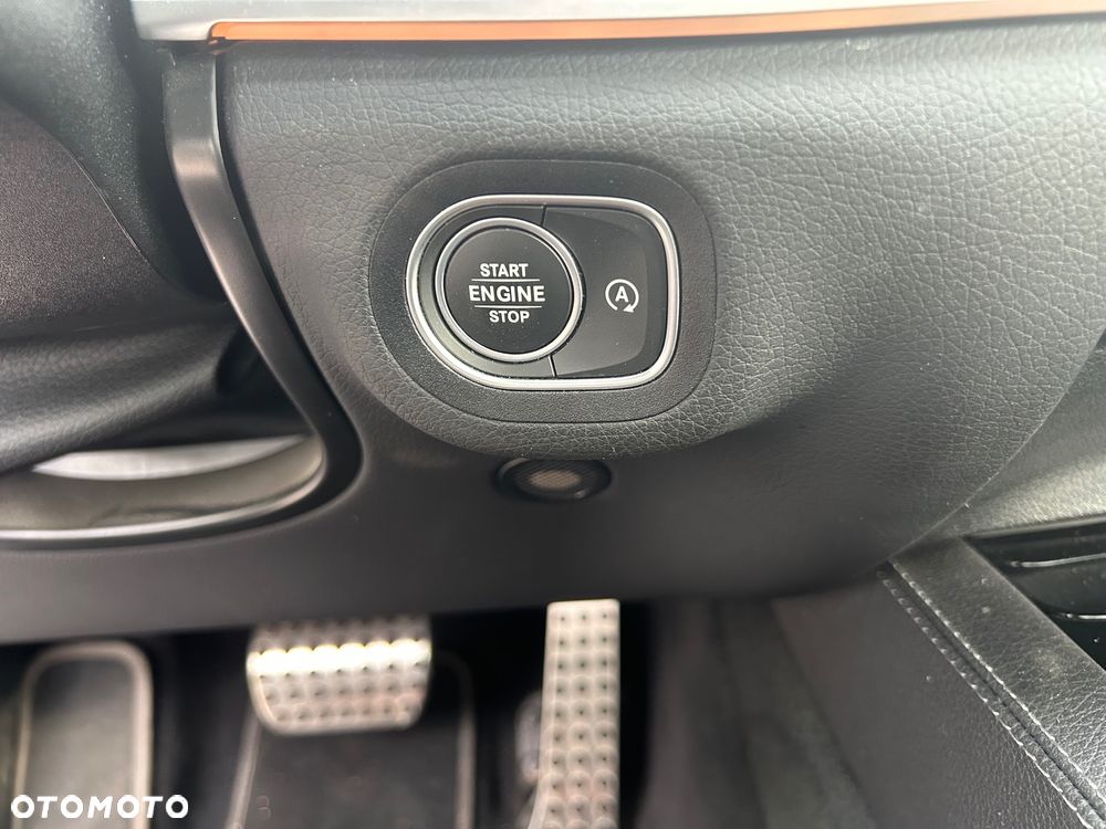 Mercedes-Benz GLE 300 d 4-Matic - 37