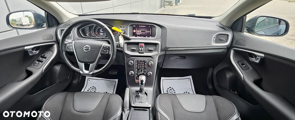 Volvo V40 T2 Geartronic - 22