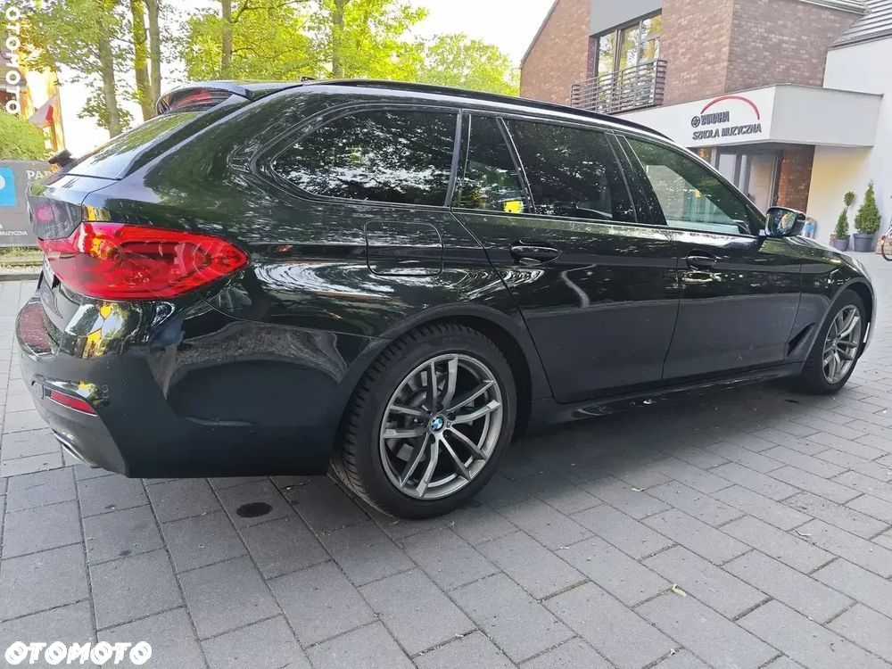 BMW Seria 5 520d M Sport - 2