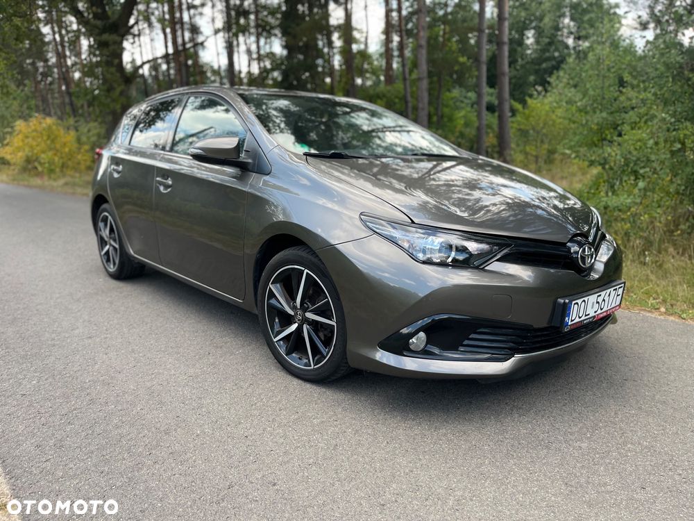 Toyota Auris 1.2 T Premium MS - 8