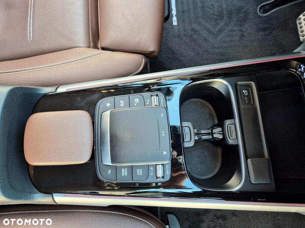 Mercedes-Benz GLB 220 d 4-Matic AMG Line 8G-DCT - 30