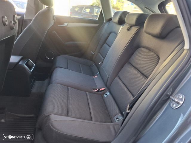 Audi A4 Avant 2.0 TDI Advance - 34