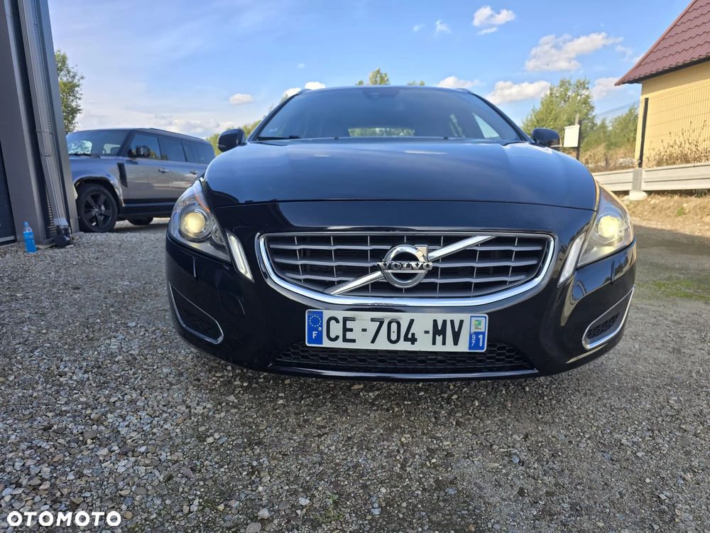 Volvo V60 D3 Geartronic R-Design - 6
