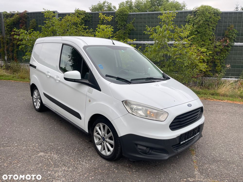 Ford Courier - 2