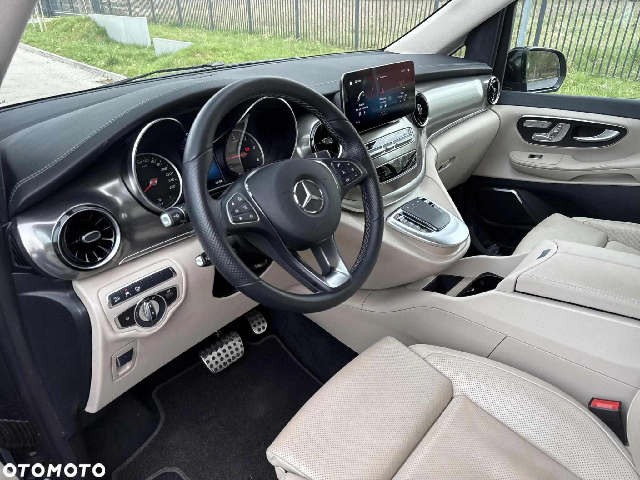 Mercedes-Benz Klasa V 300 d 4-Matic Exclusive 9G-Tronic (d³ugi) - 9