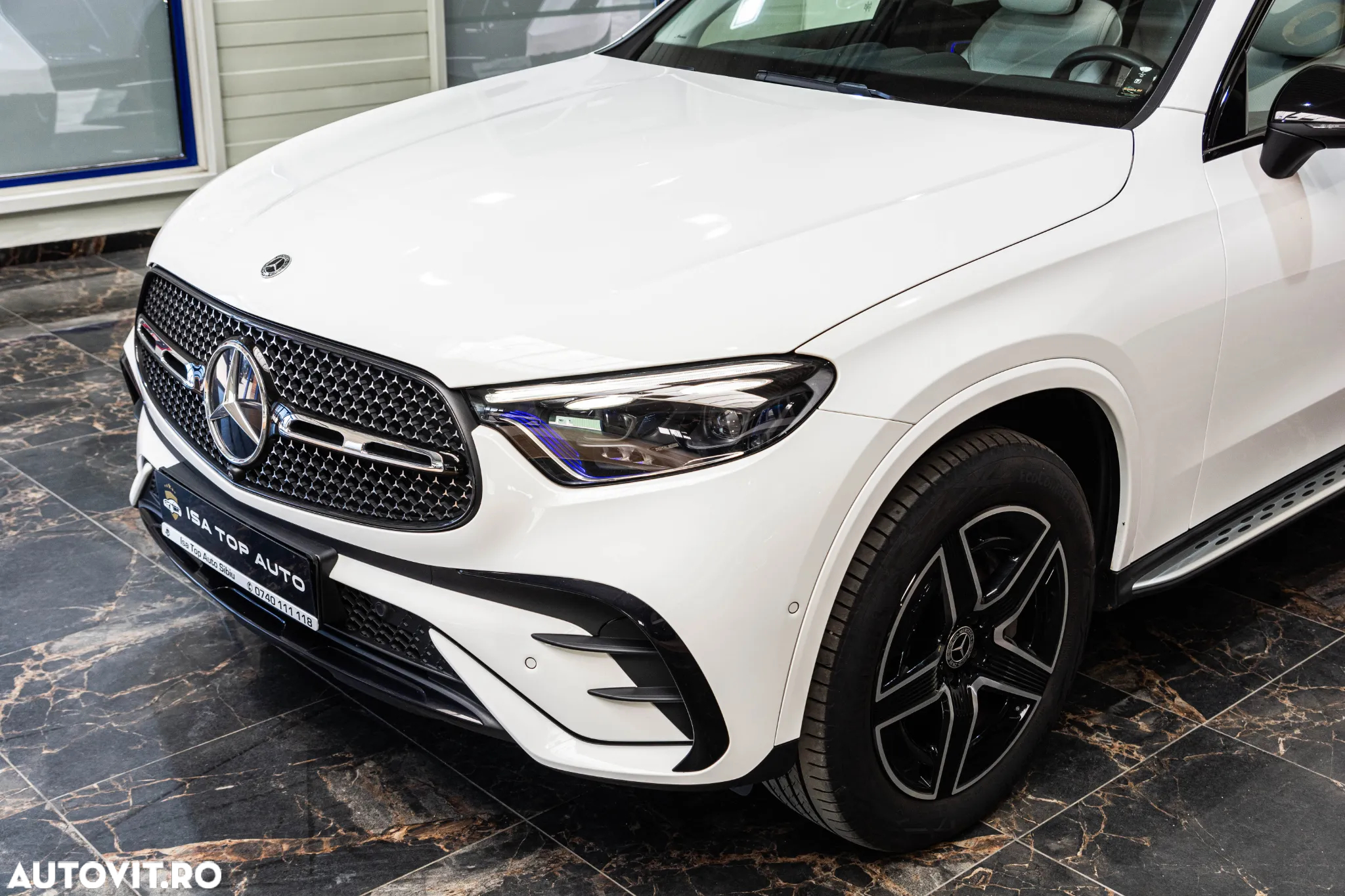 Mercedes-Benz GLC Coupe 300 e 4Matic 9G-TRONIC AMG Line Advanced - 14