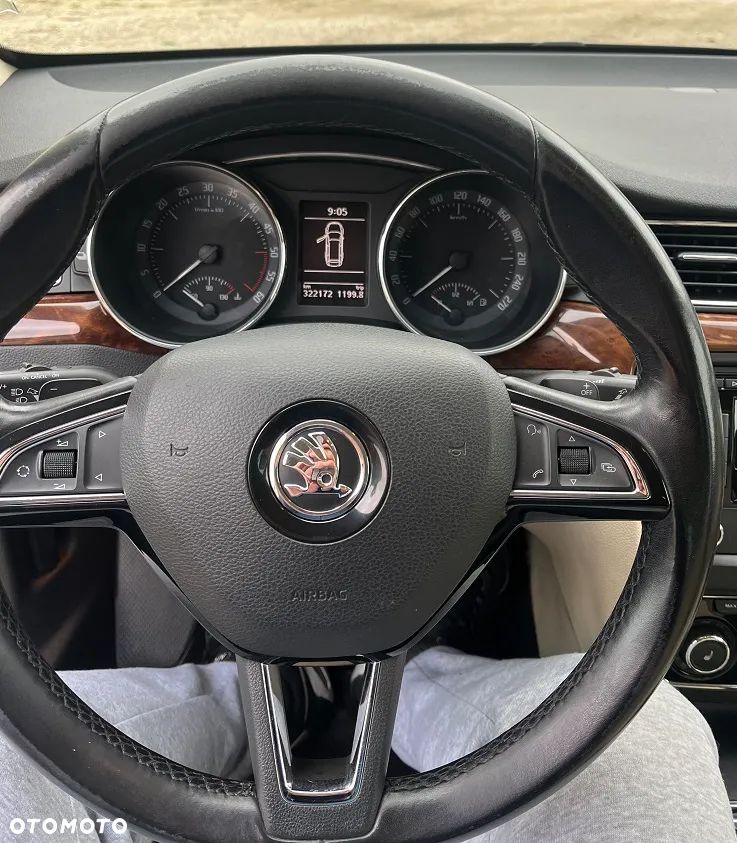 Skoda Superb 2.0 TDI 4x4 Platinum Outdoor DSG - 15
