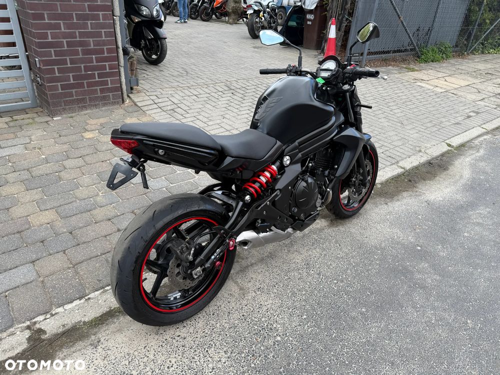 Kawasaki ER - 7