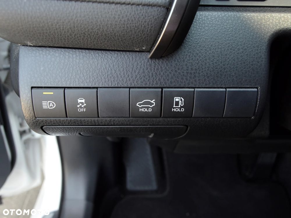 Toyota Camry 2.5 Hybrid Executive CVT - 14