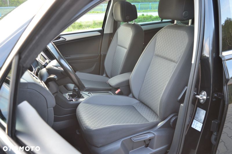 Volkswagen Tiguan - 22