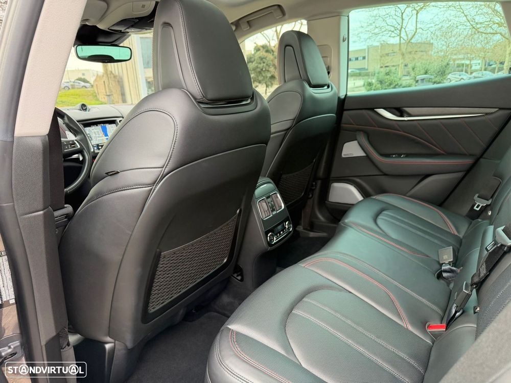 Maserati Levante 3.0 V6 S - 21