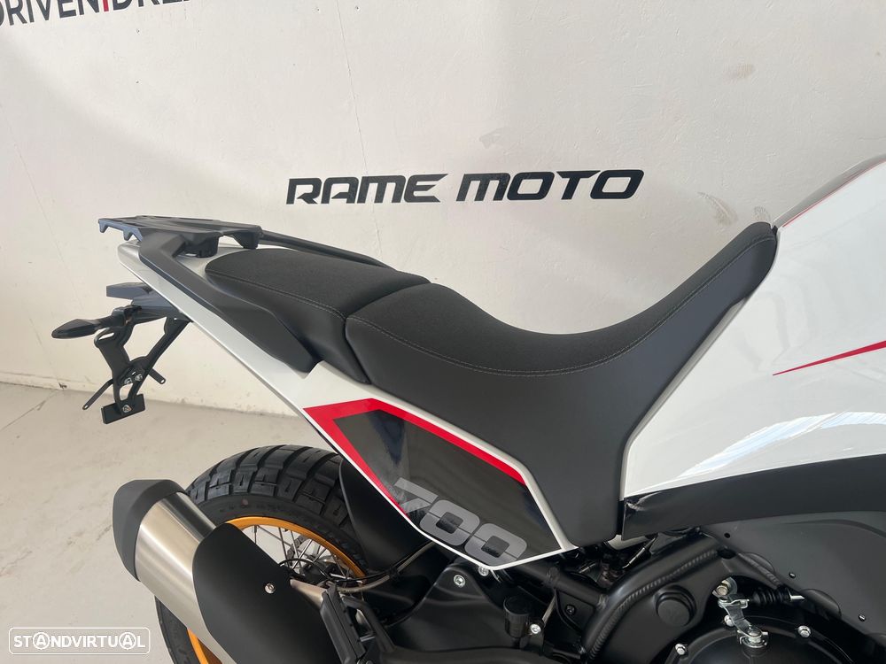 Moto Morini X-Cape 700 - 9